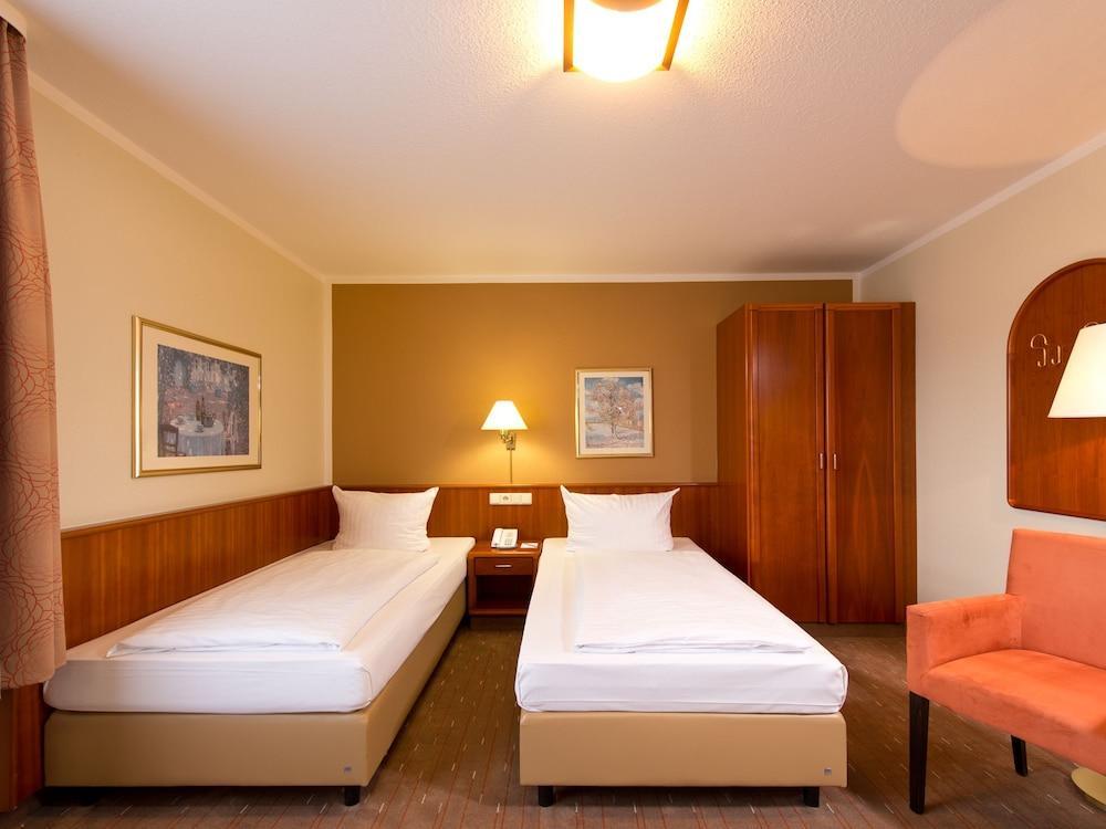 Achat Hotel Schwarzheide Lausitz Exterior foto